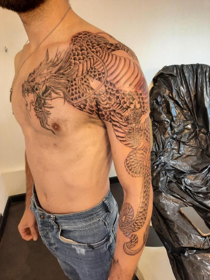 Embellissement de tatouage Louviers